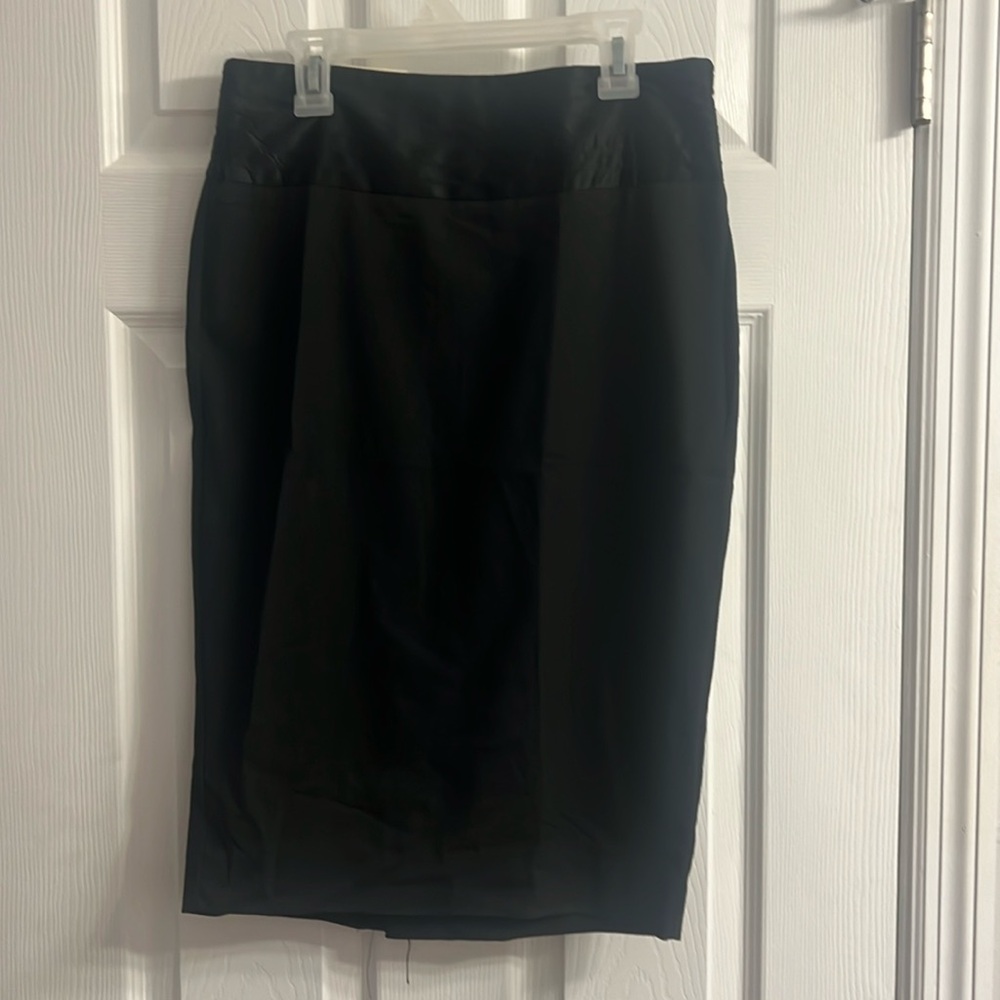 Black size 0 pencil skirt NWT